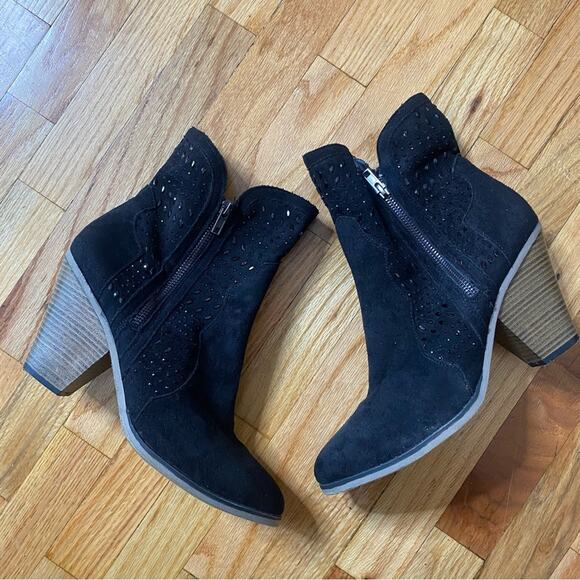Dolce by Mojo Moxy black rhinestone suede booties - Picture 1 of 8